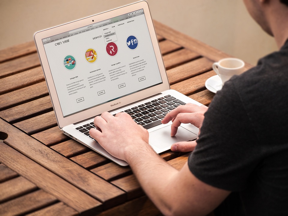 5 brilliant web design trends that will boost sales